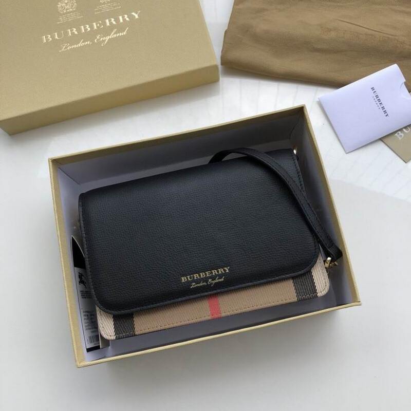 Burberry Wallets 3